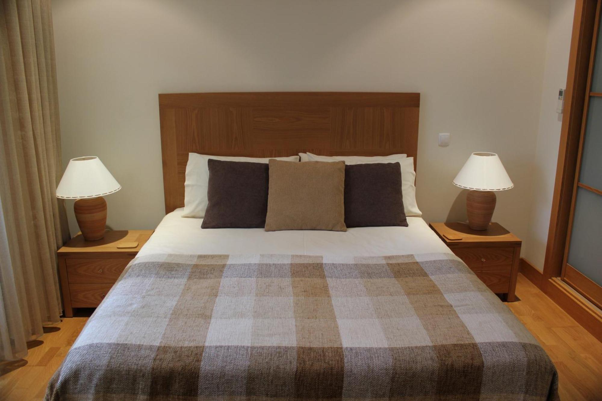 Luxury 3 Bedroom On Gated Complex Appartement