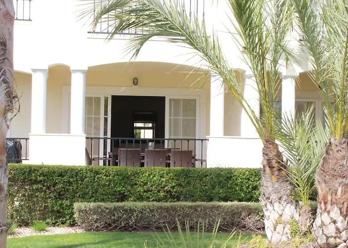 Luxury 3 Bedroom Apartment On Gated Complex