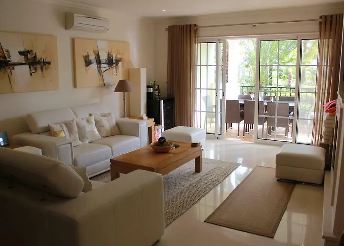 Luxury 3 Bedroom Apartment On Gated Complex