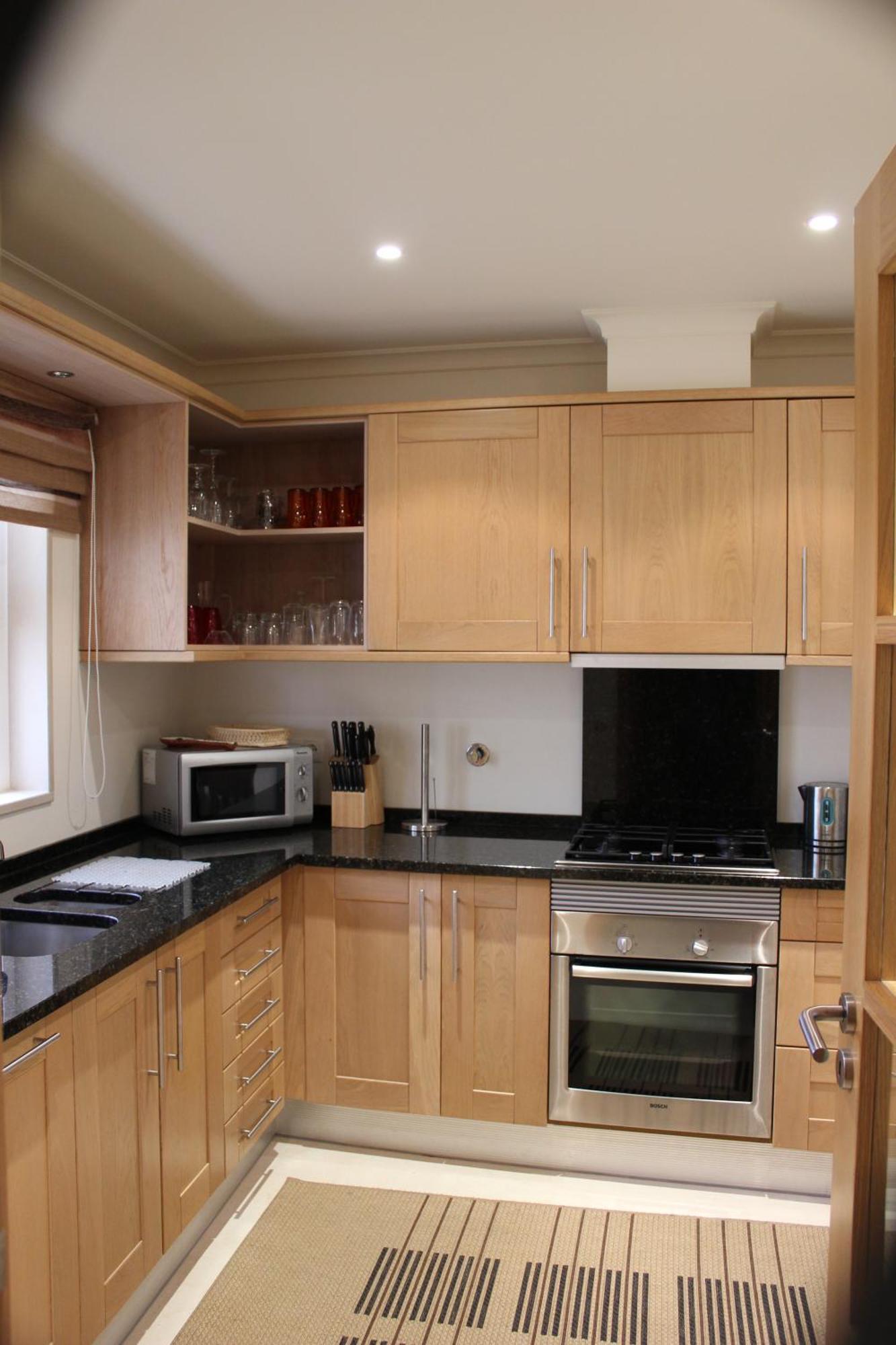 Luxury 3 Bedroom On Gated Complex *