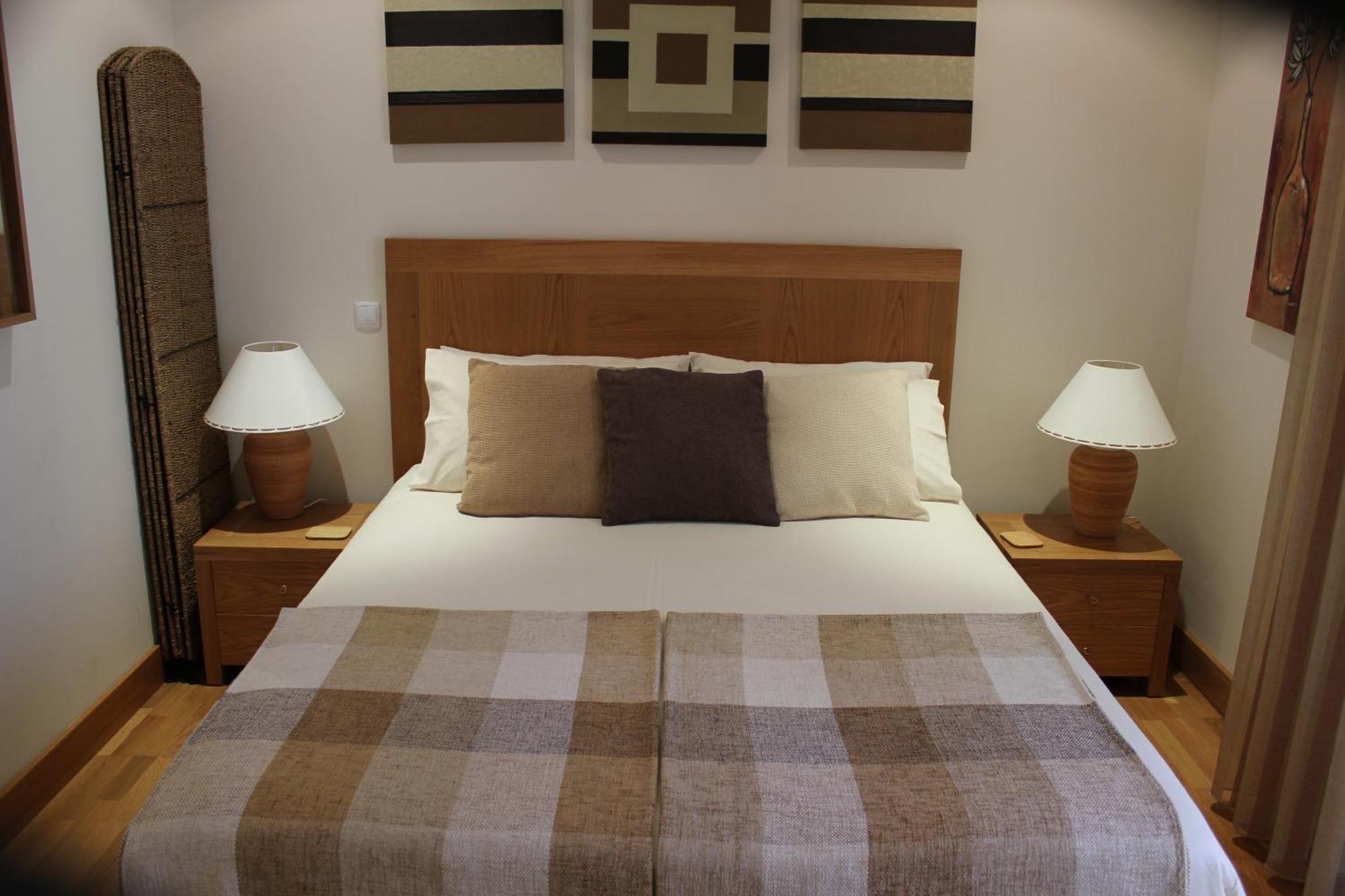 Apartment Luxury 3 Bedroom On Gated Complex Quarteira